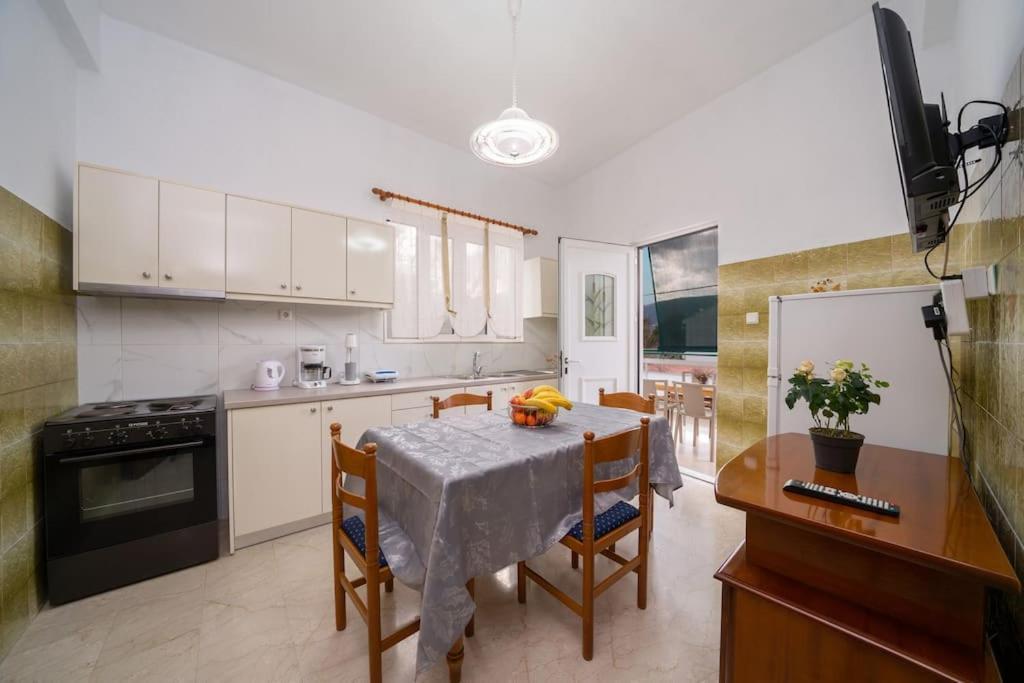 Vasilakis Apartment Sami  Luaran gambar